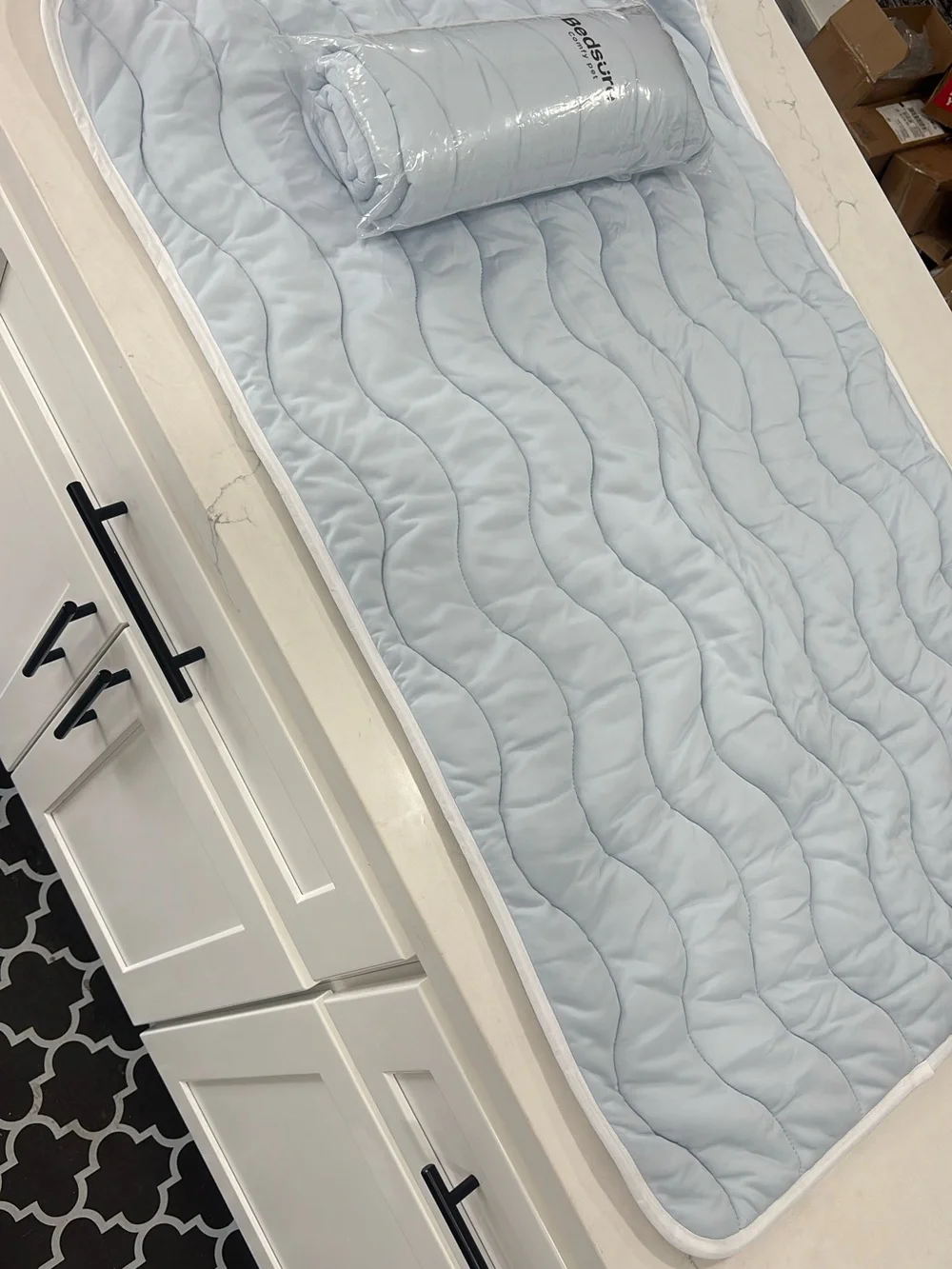 LARGE SIZE COOLING PADS! FOR PETS ❄️🧊